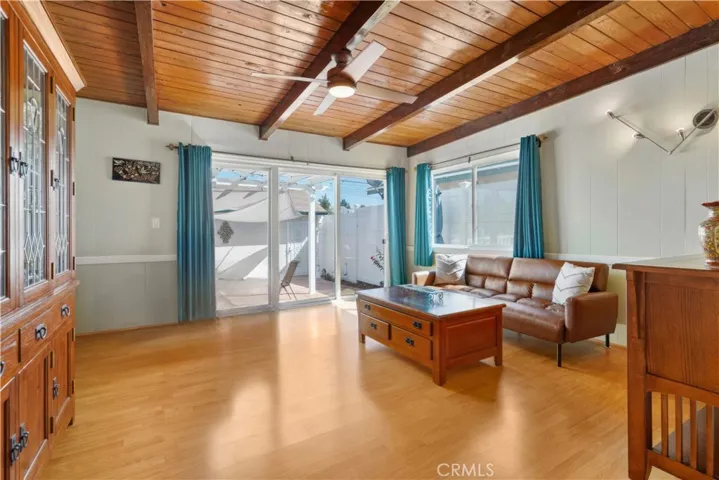 6520 Woodlake Avenue, West Hills, California 91307