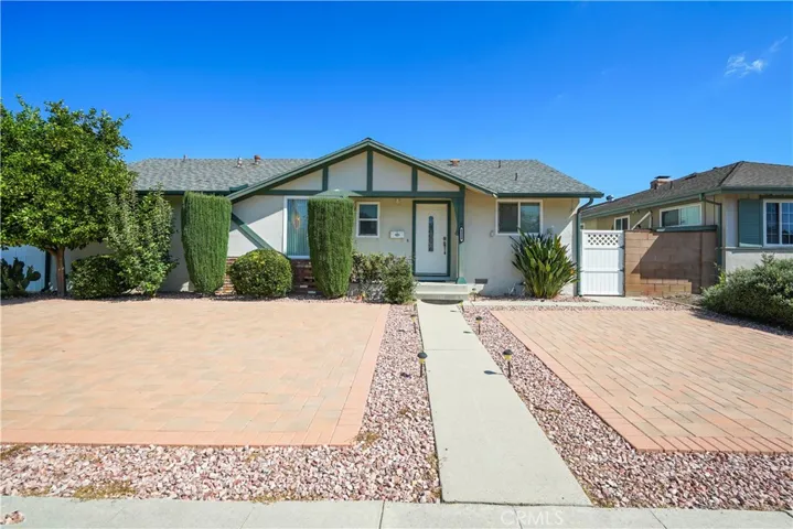 6520 Woodlake Avenue, West Hills, California 91307