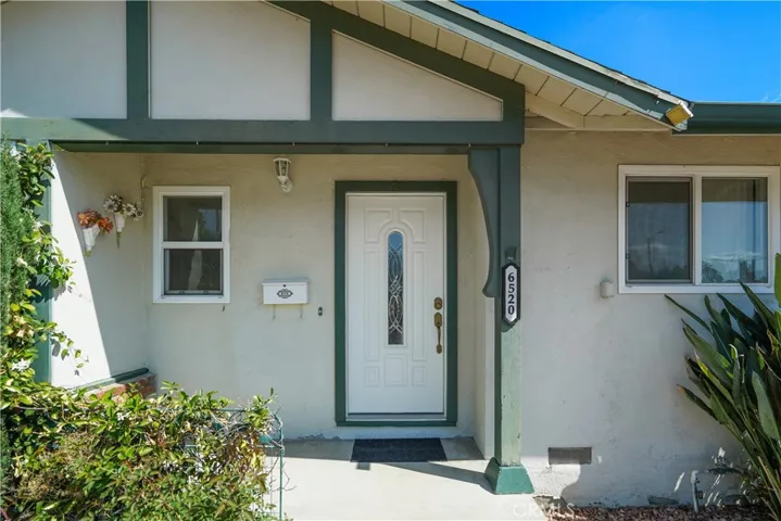 6520 Woodlake Avenue, West Hills, California 91307