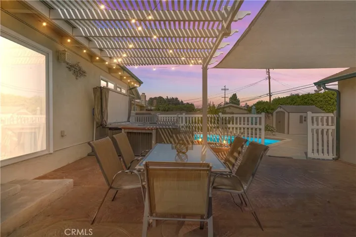 6520 Woodlake Avenue, West Hills, California 91307