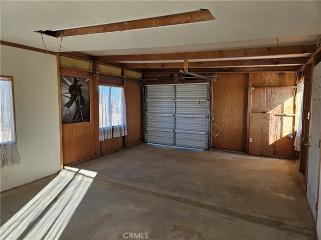 2135 Road Runner Lane, Landers, California 92285