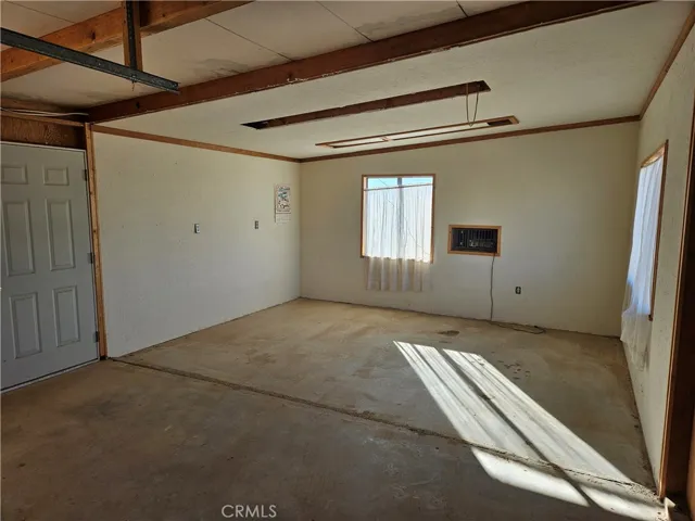 2135 Road Runner Lane, Landers, California 92285