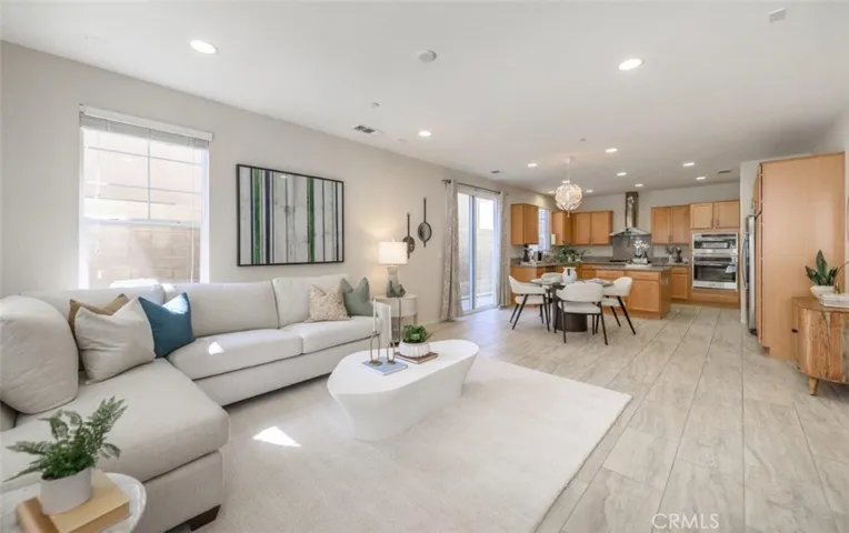 142 Violet Bloom, Irvine, California 92618