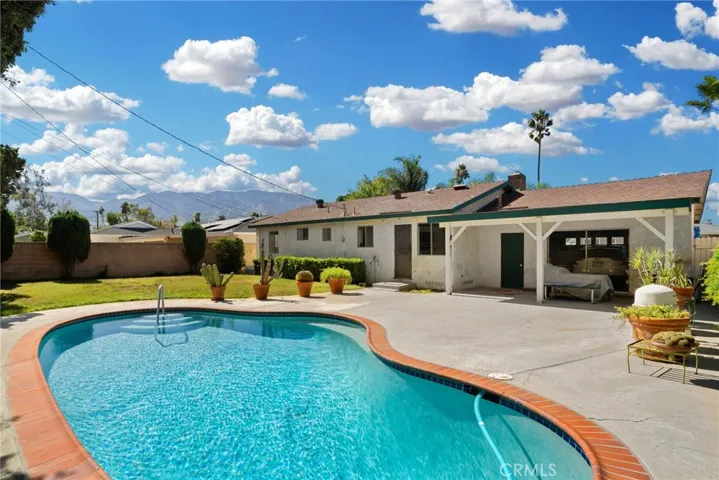 730 Butternut Lane, Corona, California 92882