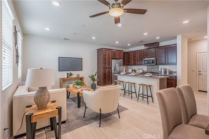 40359 Calle Real, Murrieta, California 92563
