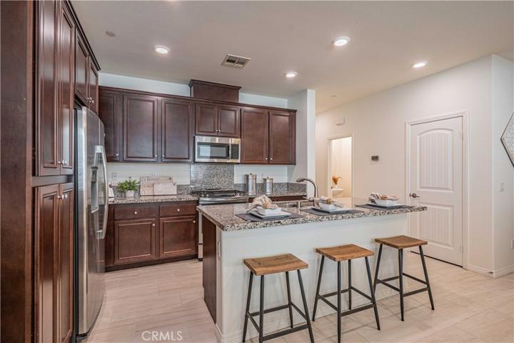 40359 Calle Real, Murrieta, California 92563