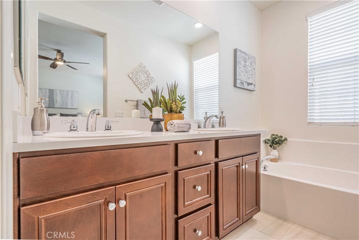 40359 Calle Real, Murrieta, California 92563