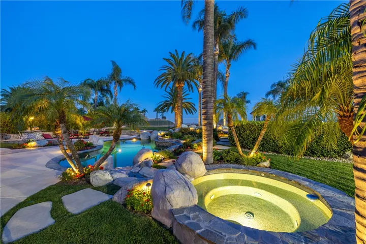 Spa toward the view.