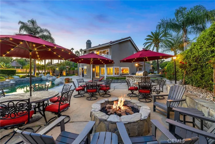 Fire pit with expansive decking for entertaining.