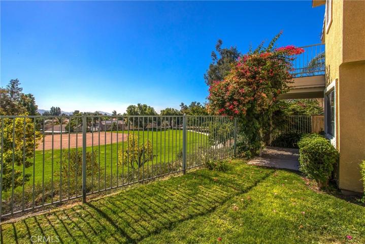 29183 Stonegate Lane, Highland, California 92346