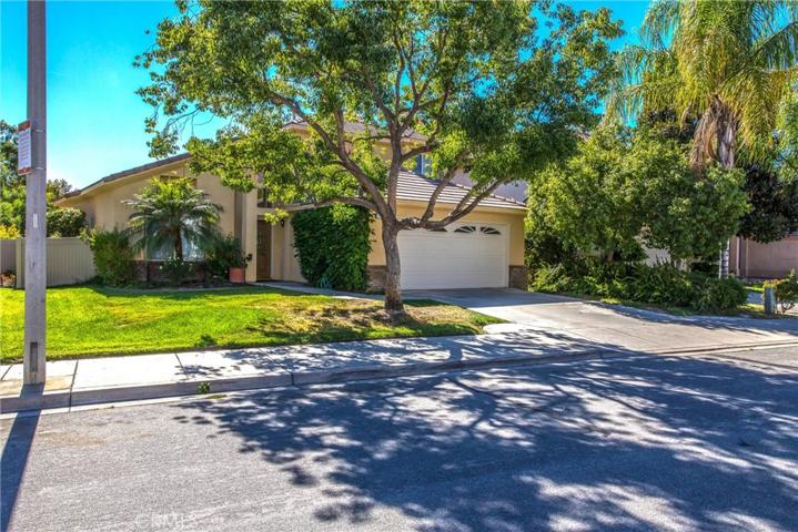 29183 Stonegate Lane, Highland, California 92346