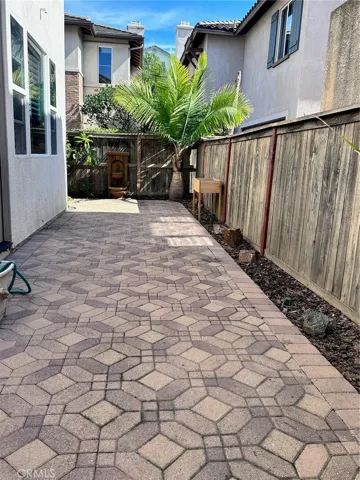 17037 New Rochelle Way, San Diego, California 92127