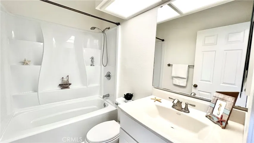 3101 Plaza Del Amo Unit 9, Torrance, California 90503