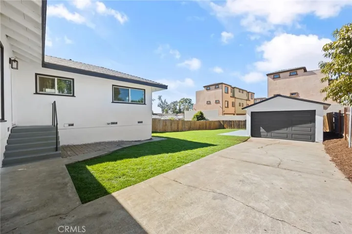 307 S Hillcrest Street, La Habra, California 90631