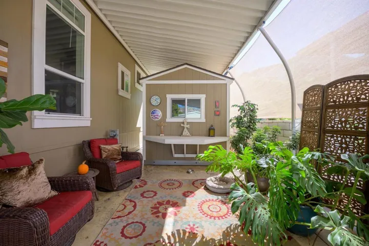 Carport/Shed