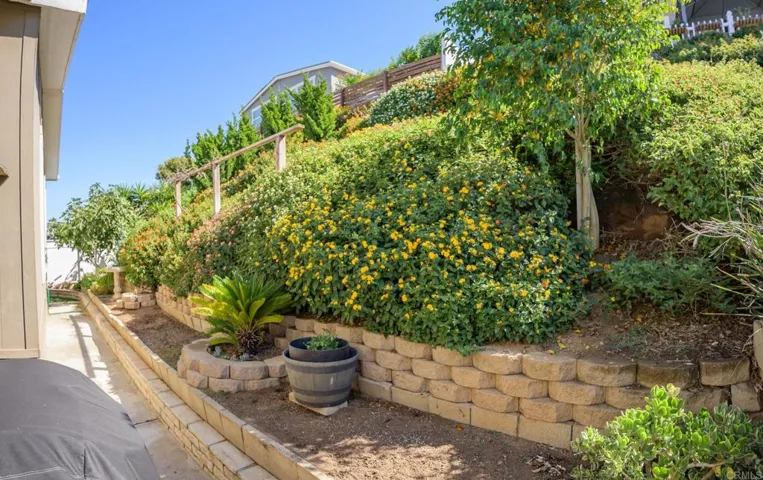 4650 Dulin Road Unit 41, Fallbrook, California 92028