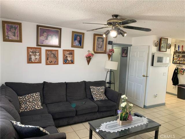 58817 Sunflower Drive, Yucca Valley, California 92284