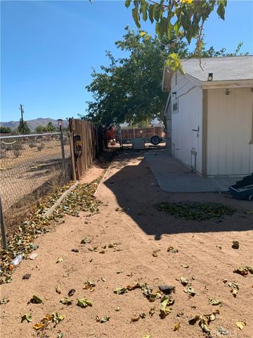 58817 Sunflower Drive, Yucca Valley, California 92284