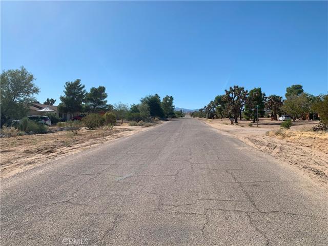 58817 Sunflower Drive, Yucca Valley, California 92284