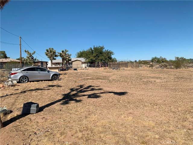 58817 Sunflower Drive, Yucca Valley, California 92284