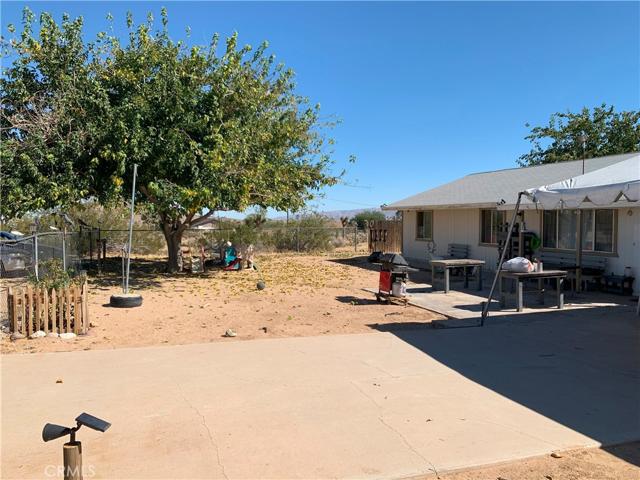 58817 Sunflower Drive, Yucca Valley, California 92284