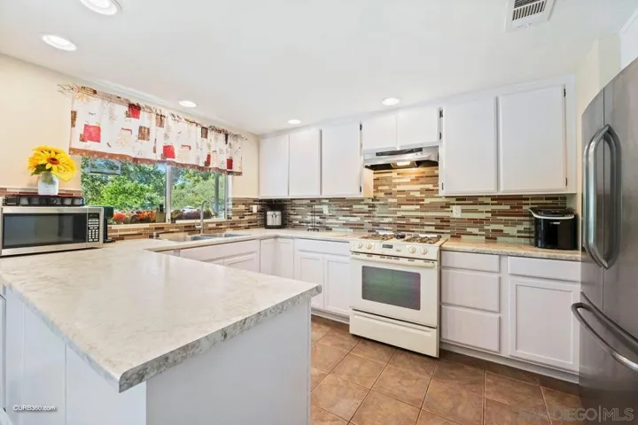 15920 Litten Way, Ramona, California 92065