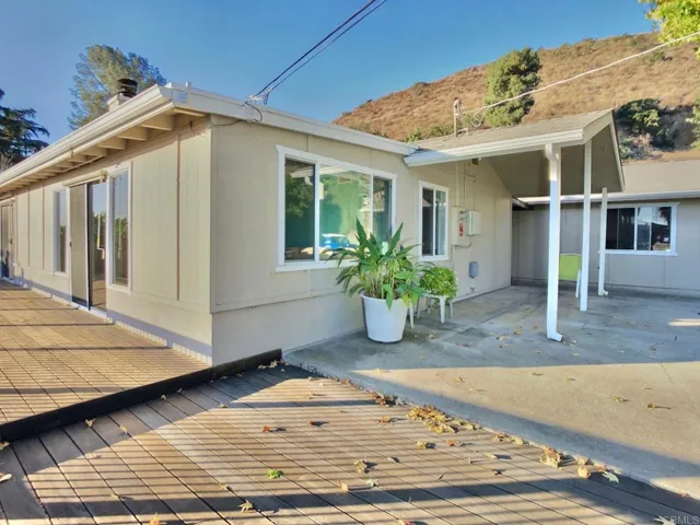 8242 Sunset Road, Lakeside, California 92040