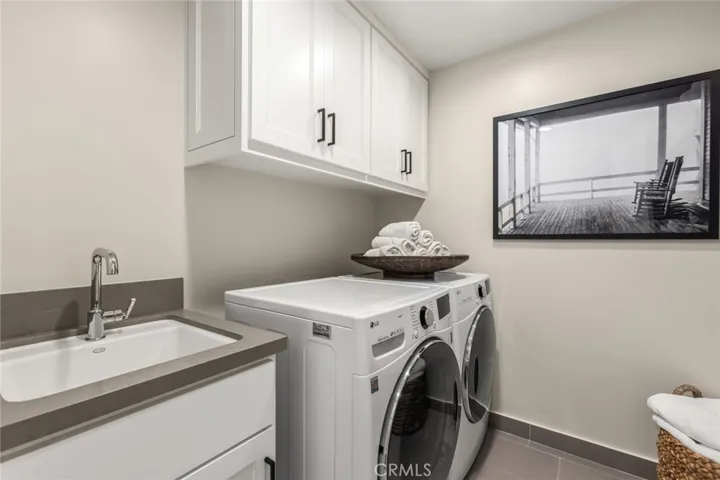 204 S Helberta Avenue Unit A, Redondo Beach, California 90277