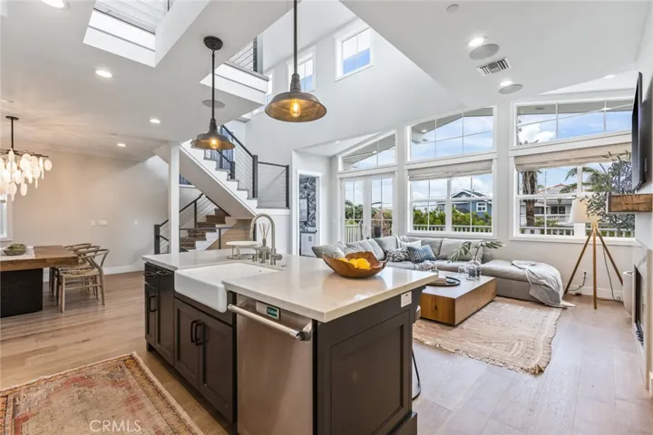 204 S Helberta Avenue Unit A, Redondo Beach, California 90277
