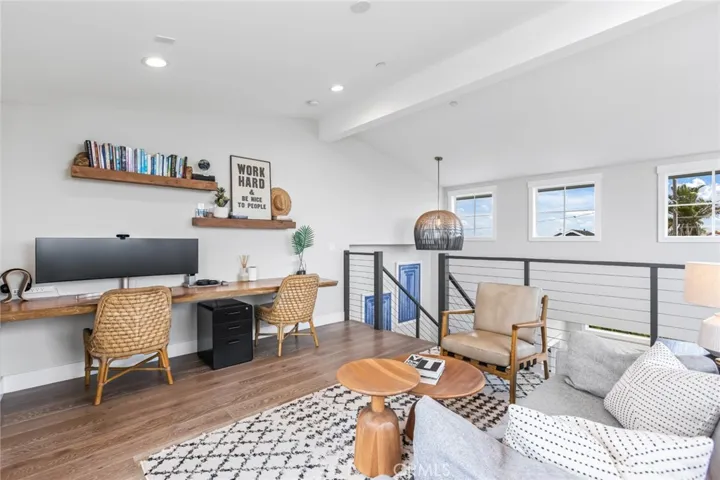 204 S Helberta Avenue Unit A, Redondo Beach, California 90277