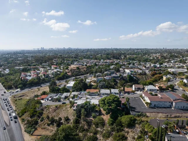 2443 Laurie Ln, San Diego, California 92105