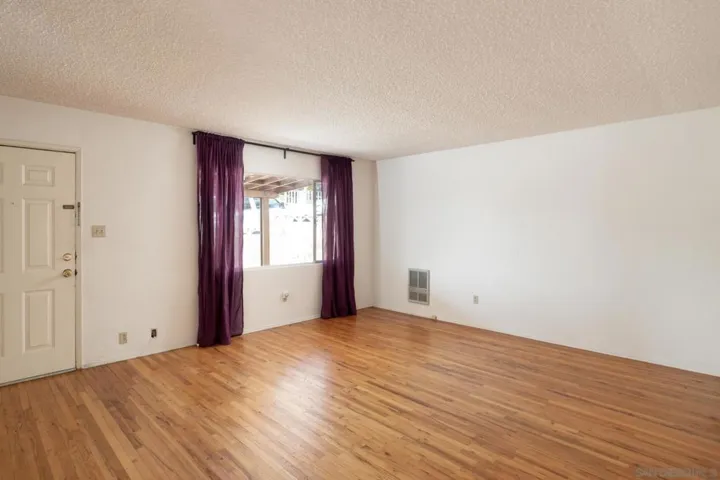 2443 Laurie Ln, San Diego, California 92105