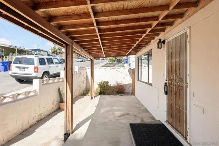 2443 Laurie Ln, San Diego, California 92105