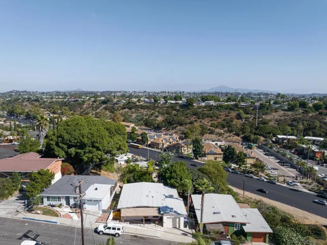2443 Laurie Ln, San Diego, California 92105