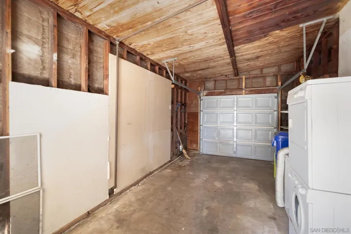 2443 Laurie Ln, San Diego, California 92105