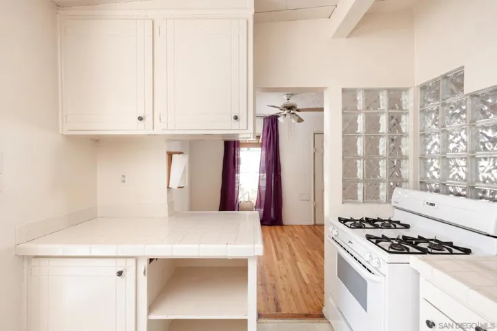 2443 Laurie Ln, San Diego, California 92105