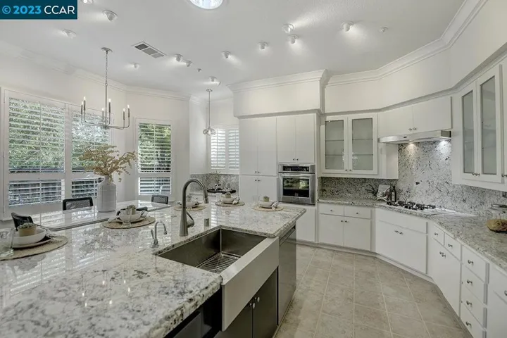 1719 Comstock Dr, Walnut Creek, California 94595