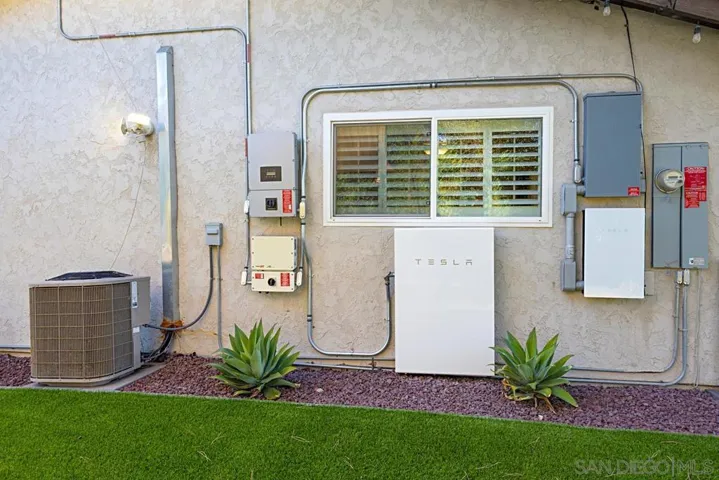 9520 Upland St, Spring Valley, California 91977