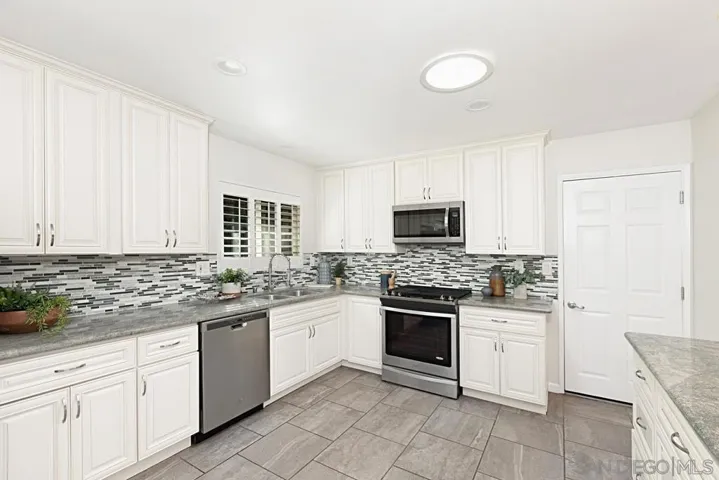 9520 Upland St, Spring Valley, California 91977