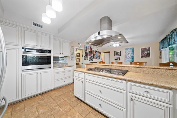 5292 Broken Hill Court, Yorba Linda, California 92886