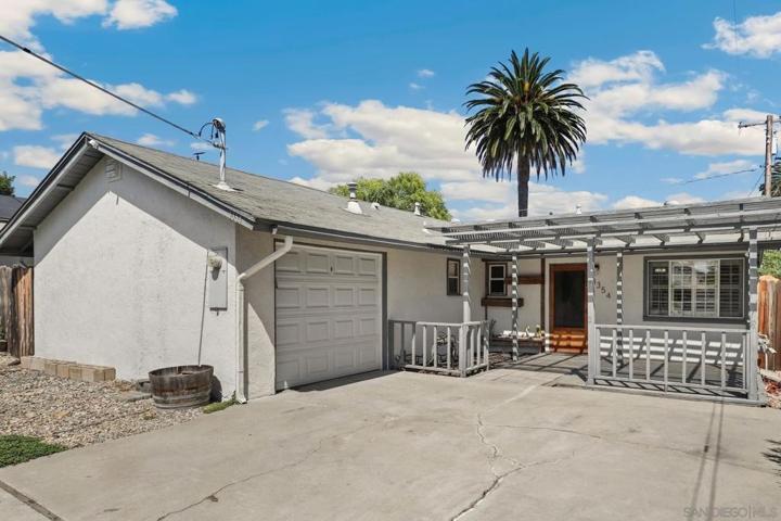 1354 S Maple St, Escondido, California 92025