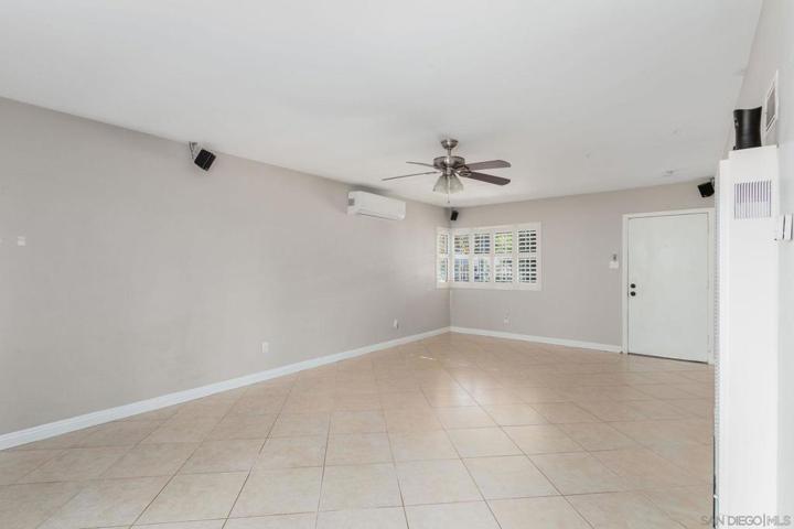 1354 S Maple St, Escondido, California 92025