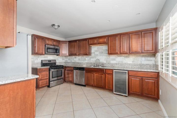 1354 S Maple St, Escondido, California 92025
