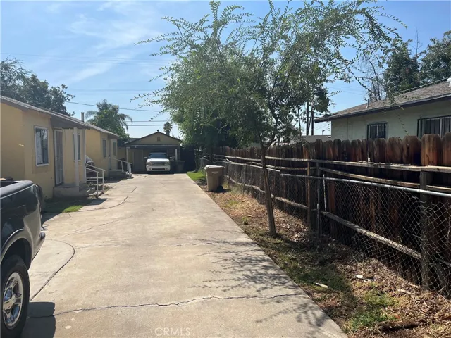 2037 Oregon Street, Bakersfield, California 93305