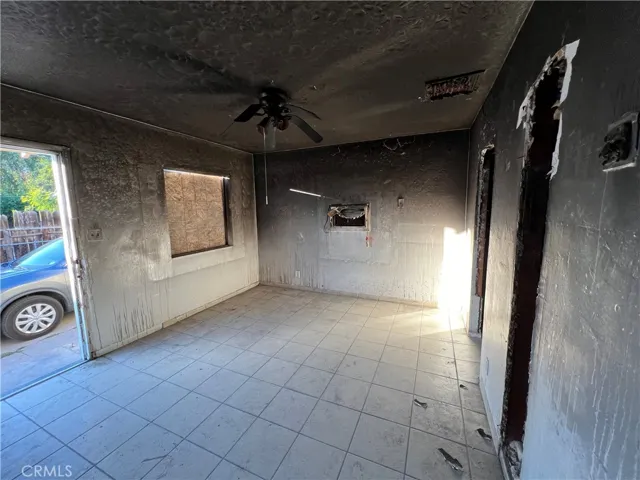 2037 Oregon Street, Bakersfield, California 93305
