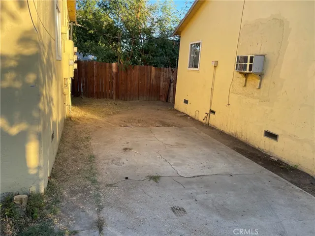 2037 Oregon Street, Bakersfield, California 93305
