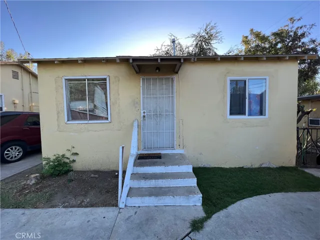 2037 Oregon Street, Bakersfield, California 93305
