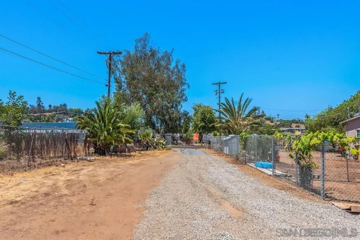 2248 Cherimoya, Vista, California 92084