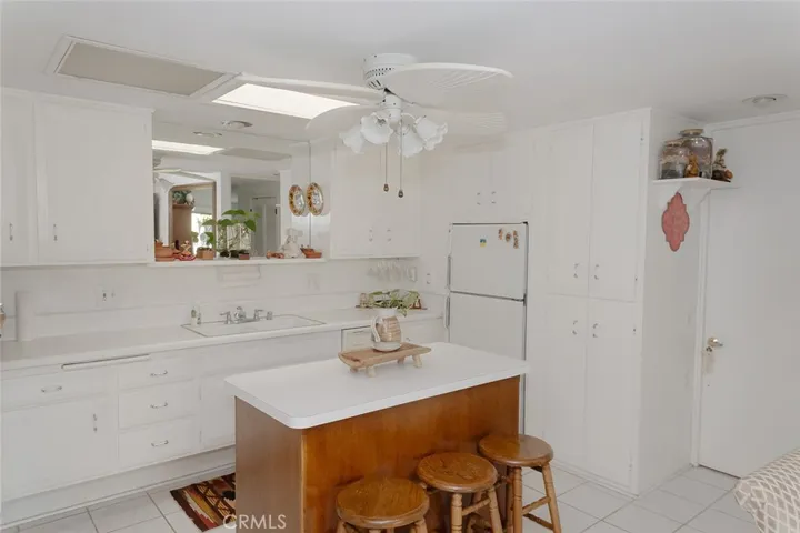 13270 N. Fairfield Lane #174h (M7), Seal Beach, California 90740