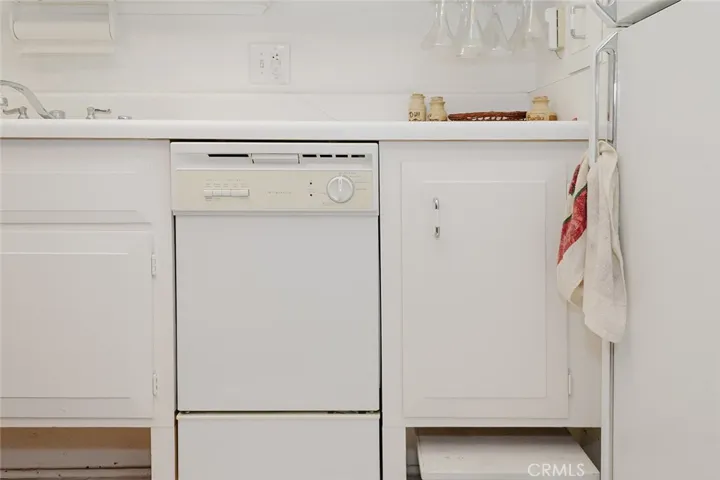 13270 N. Fairfield Lane #174h (M7), Seal Beach, California 90740